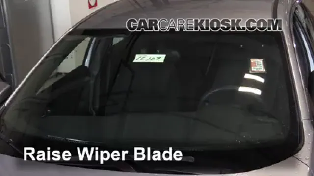 2018 Honda Civic LX 2.0L 4 Cyl. Hatchback Escobillas de limpiaparabrisas delantero Cambiar escobillas de limpiaparabrisas